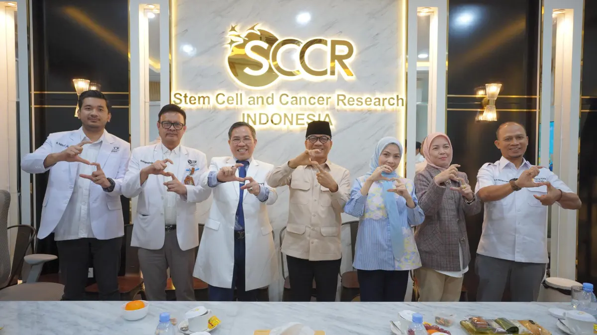 Menteri Desa dan Pembangunan Daerah Tertinggal (Mendes PDT), Yandri Susanto, melakukan kunjungan kerja ke SCCR (Stem Cell and Cancer Research) Indonesia di Semarang pada Selasa (28/4) hingga Rabu (29/4).