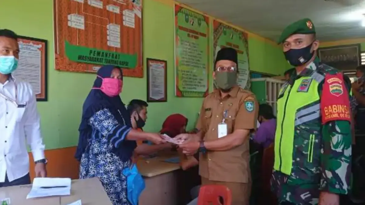 Bansos 2026 tahap 1 dan 2 ternyata berbeda. Cek penjelasan lengkap soal jadwal, verifikasi data, dan dampaknya bagi KPM di sini. 