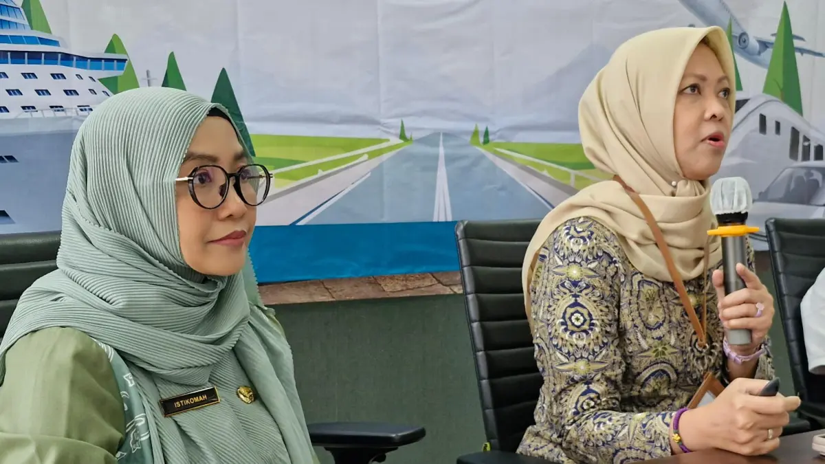 Kepala Dinkes Kota Magelang (kiri) dan Kepala BPJS Kesehatan Cabang Magelang (kanan). (PUPUT PUSPITASARI/JAWA POS RADAR MAGELANG)