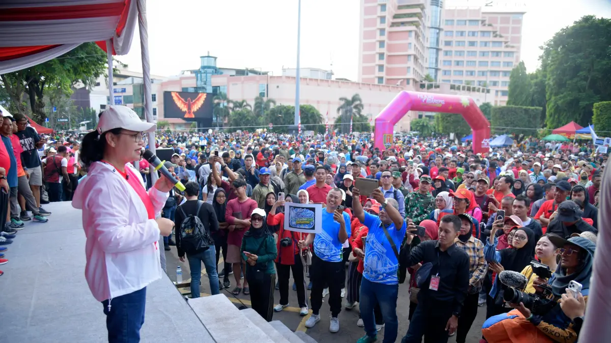 Agustina Lepas Ribuan Peserta Mlaku Bareng 479, Bawa Pesan Semarang Bergerak Bersama