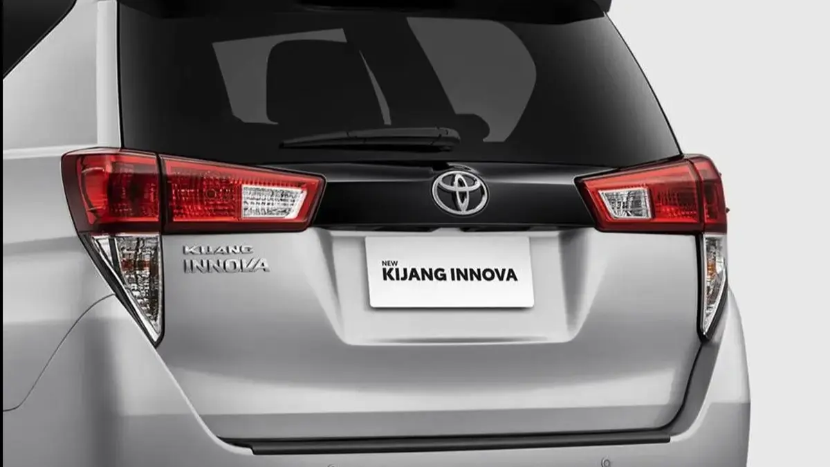 Harga Solar Naik Rp30.000/&nbsp;Liter, Ini Daftar Harga Mobil Bekas Innova Reborn Diesel
