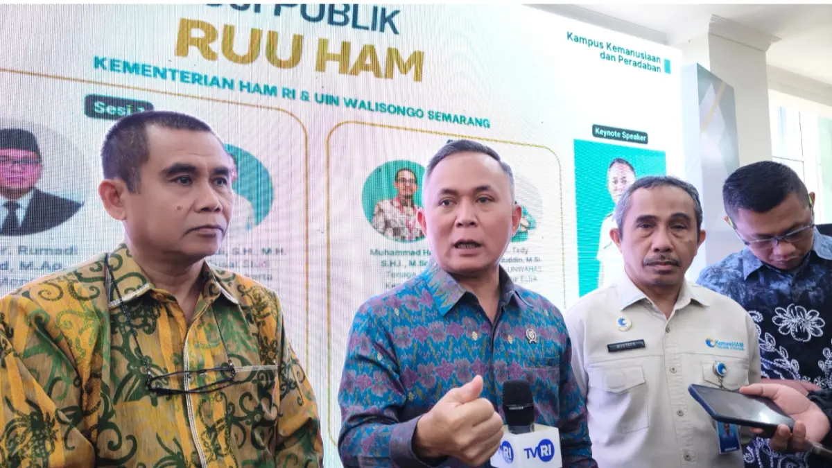 Wakil Menteri Kementerian HAM, Mugiyanto, dan Rektor UIN Walisongo Semarang, Musahadi Kamis (21/5/2026).
