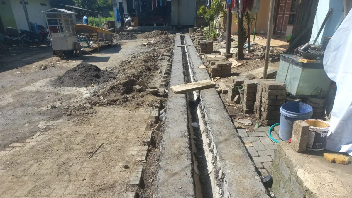 Kondisi lingkungan paska banjir bandang menerjang kawasan Ngaliyan pada 15 Mei 2026 lalu.