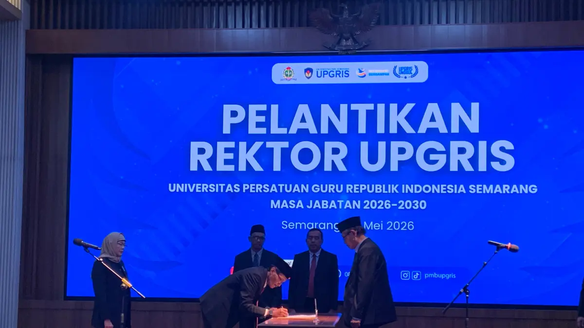 Pelantikan Dr Sapto Budoyo sebagai Rektor UPGRIS 2026-2030 di Gedung Pusat UPGRIS.