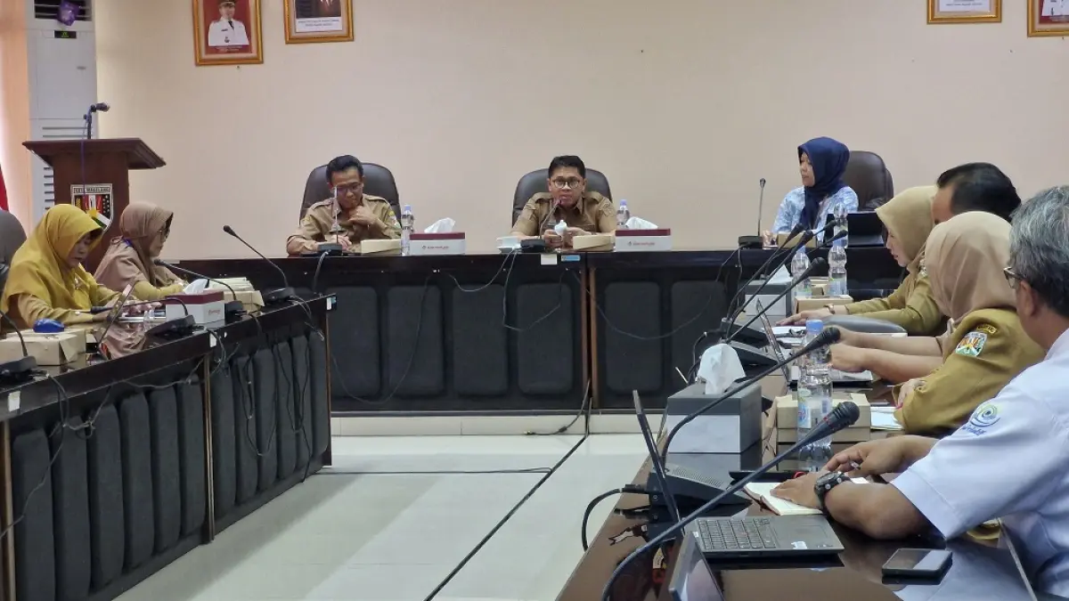 Rapat forum pemangku kepentingan dalam implementasi program JKN di Kota Magelang. (PUPUT PUSPITASARI/JAWA POS RADAR SEMARANG)