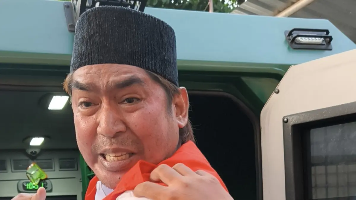 Terdakwa Ahmad Yazid alias Gus Yazid usai sidang agenda putusan sela di Pengadilan Tipikor Semarang, Rabu (3/6/2026).