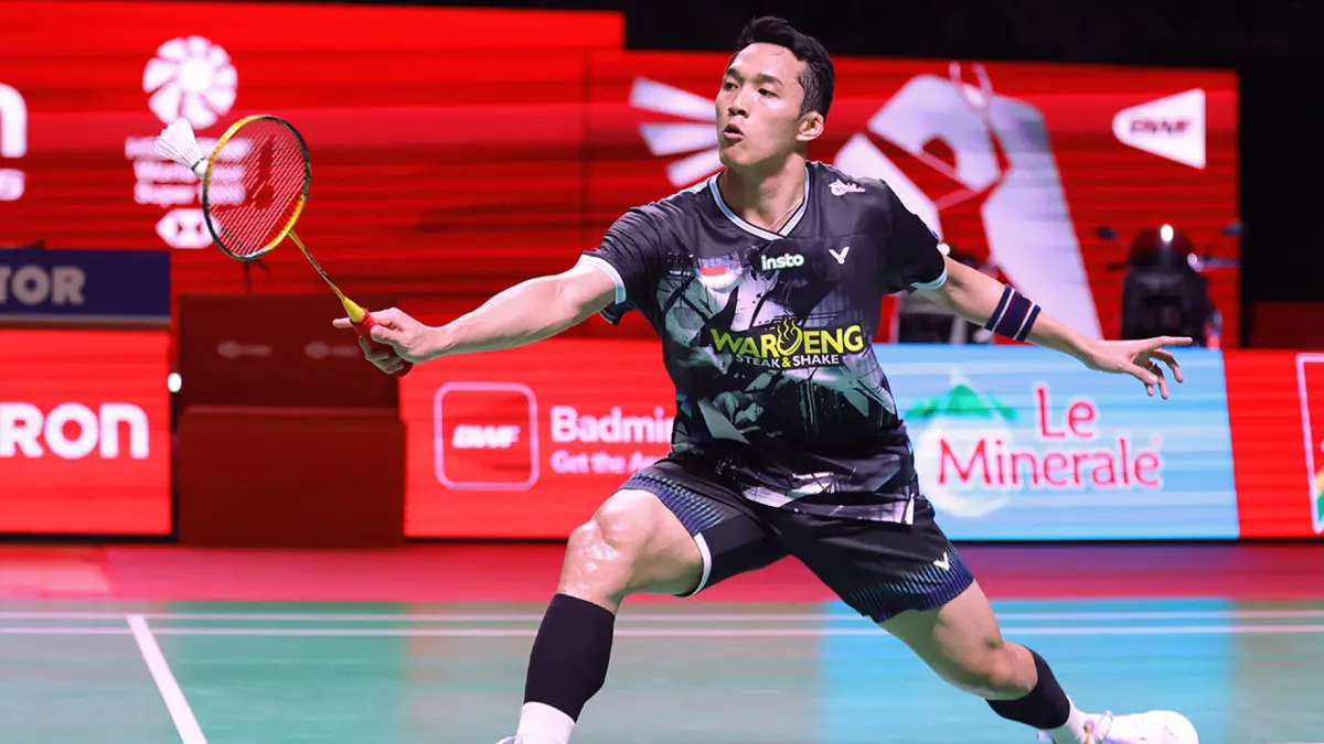 Jonatan Christie melaju ke babak semifinal Indonesia Open 2026 usai menyingkirkan wakil Jepang, Yushi Tanaka dengan skor 21-19, 24-22.