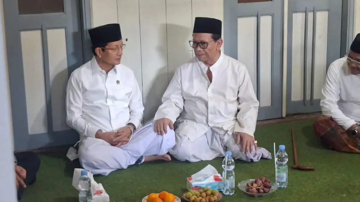 Menteri Agama Nasarudin Umar berkunjung ke kediaman Pengasuh Ponpes Giri Kusumo KH Munif Zuhri. (Wahibpribadi)