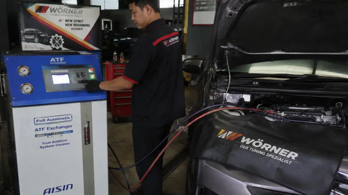 Banyak yang Baru Tahu, Oli Transmisi Matik Ternyata Sebaiknya Diganti di Jarak Segini(AI)