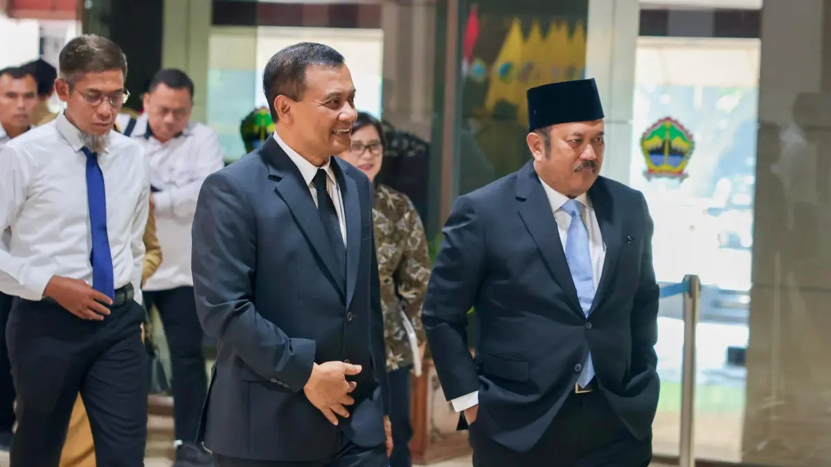 pertemuan antara Gubernur Jawa Tengah Ahmad Luthfi dan Menteri Perencanaan Pembangunan Nasional/Kepala Bappenas Rachmat Pambudy di Kantor Gubernur Jawa Tengah, Senin (8/6/2026).