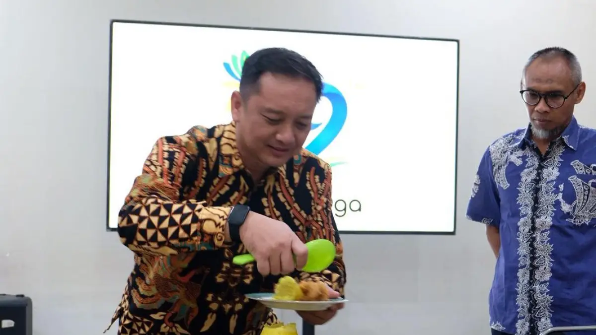 Plt Dirut PT Bank Salatiga Theodore Tejo Herlambang SE MH 