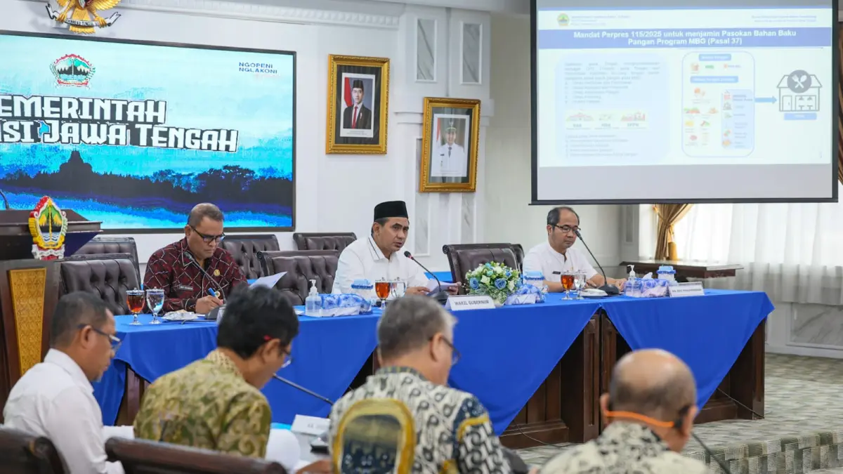 Rapat Koordinasi Tata Kelola Penyelenggaraan dan Rantai Pasok Bahan Baku MBG di Jawa Tengah di Kompleks Kantor Gubernur Jawa Tengah, Jumat, 12 Juni 2026.&nbsp;