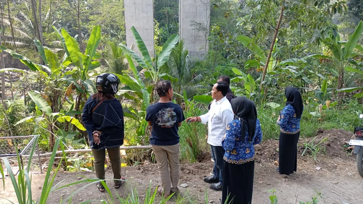 Komisi C DPRD Kabupaten Semarang lakukan sidak ke TPA Blondo usai ada laporan dari warga salahnya tercemar.