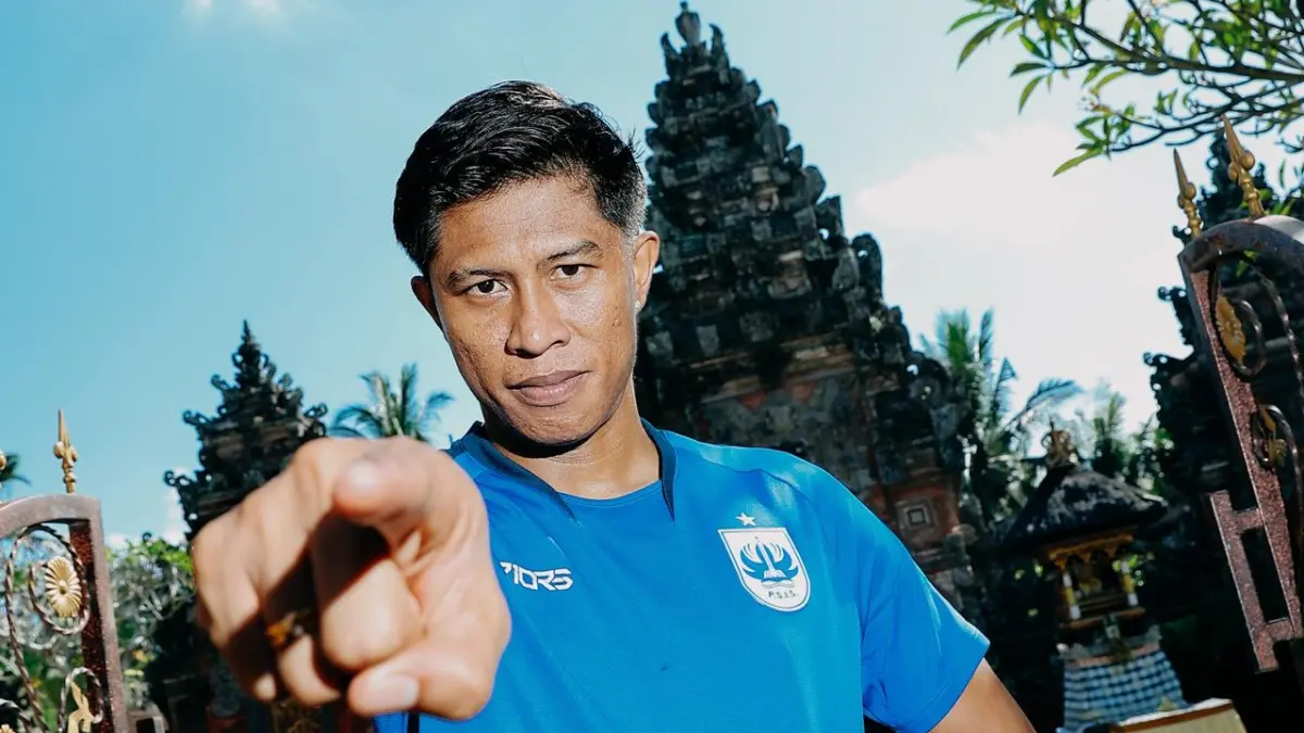PSIS Boyong Agus Nova dan Komang Tri.