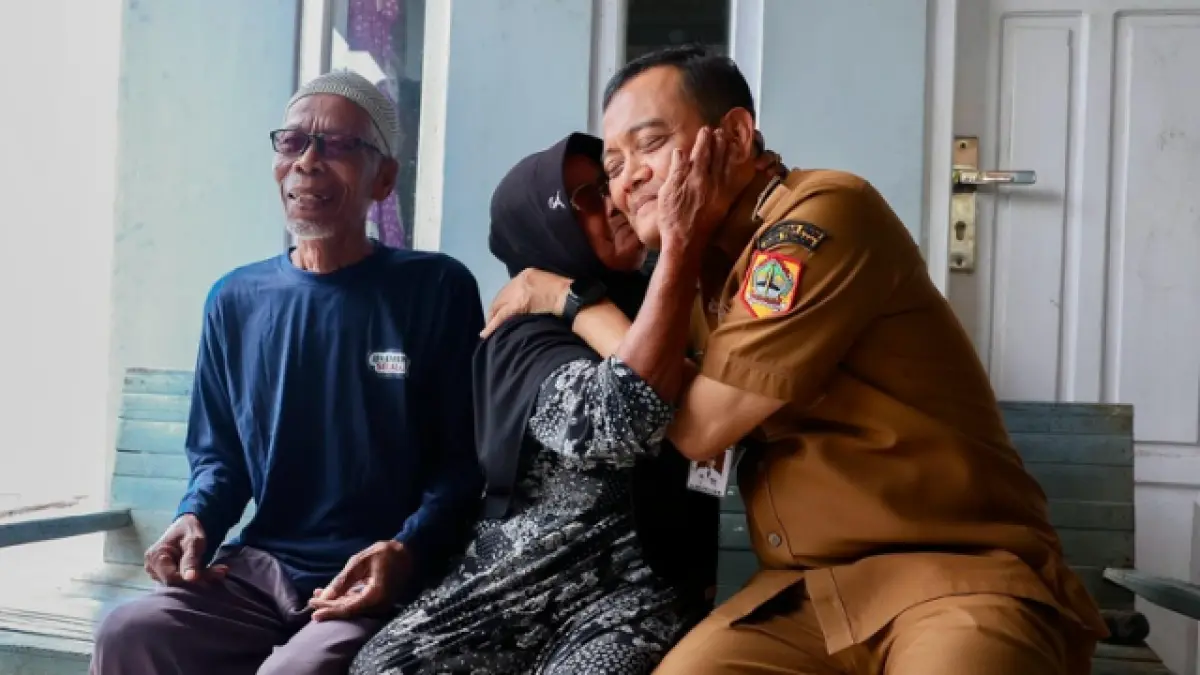 Gubernur Jawa Tengah, Ahmad Luthfi, meninjau langsung kondisi rob di Desa Tunggulsari, Kecamatan Tayu, Kabupaten Pati, Selasa (23/6/2026).