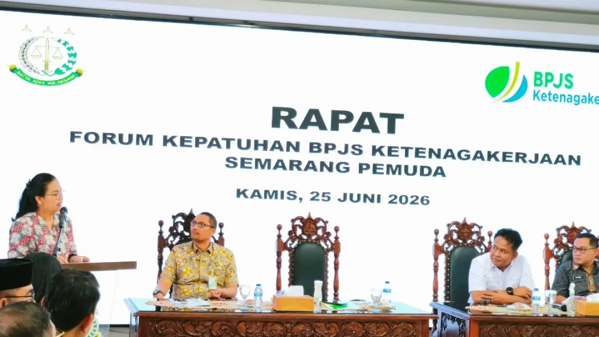Wali Kota Semarang, Agustina Wilujeng Pramestuti dan Kepala Kejari Kota Semarang, Andhie Fajar Arianto dalam rapat forum kepatuhan BPJS Ketenagakerjaan Semarang Pemuda bertempat di Kejari Kota Semarang, Kamis (25/6/2026). 