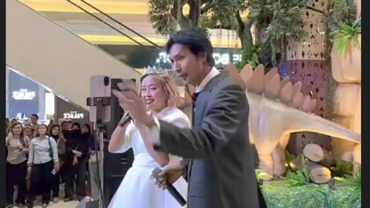 Pinkan Mambo dan Arya Khan Gelar Resepsi Pernikahan di Mall