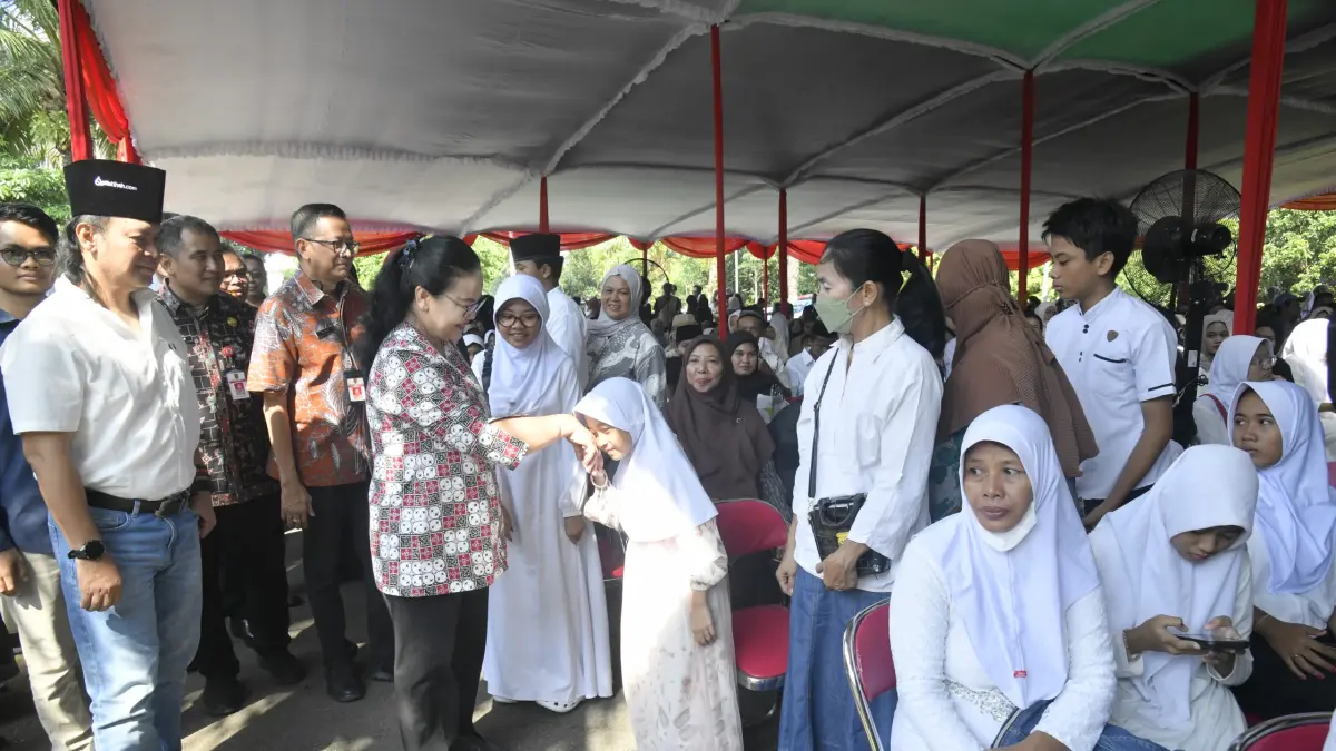  Wali Kota Semarang, Agustina Wilujeng, menyatakan keprihatinan mendalam atas dugaan kasus penyekapan dan penganiayaan terhadap seorang siswa di salah satu SMP swasta di kota Semarang. 