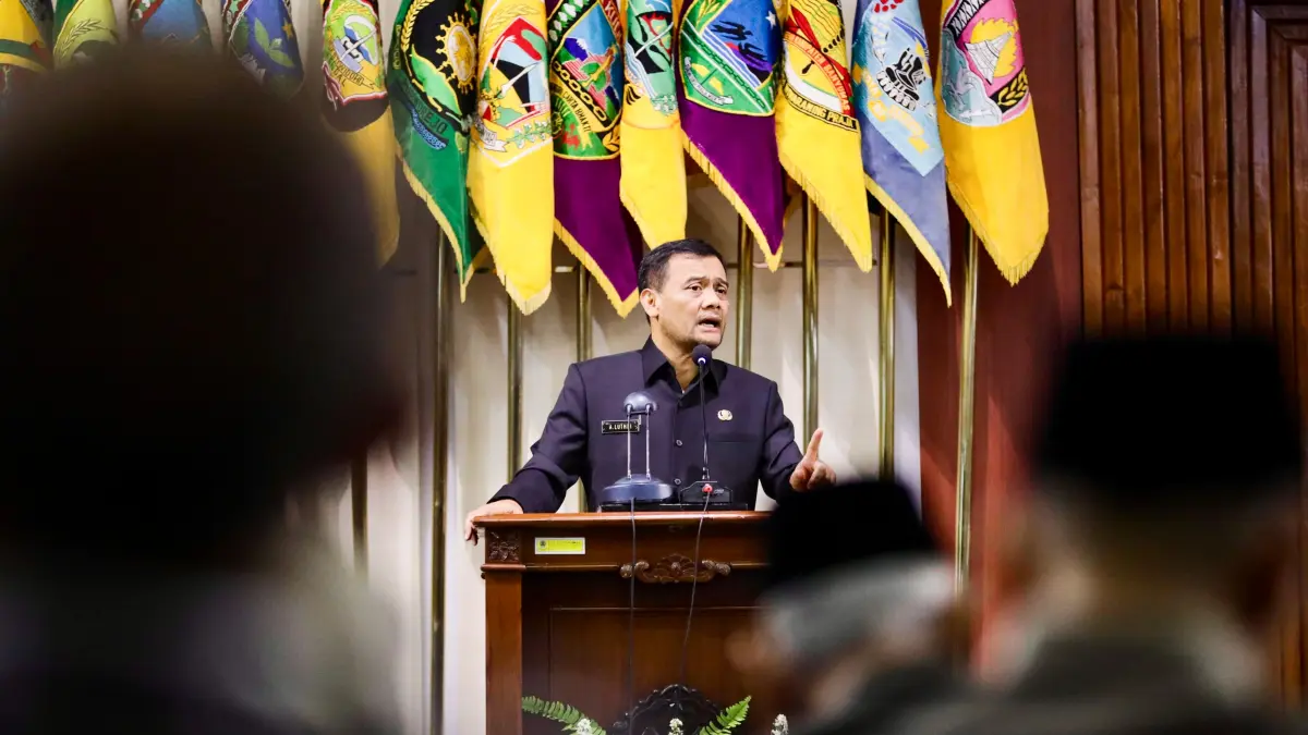 Ahmad Luthfi  mengikuti Rapat Paripurna di Gedung DPRD Jawa Tengah, Kamis (2/7/2026).