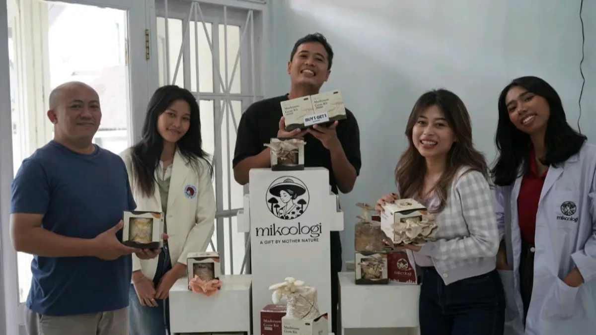 Tim UKSW pengembangan jamur