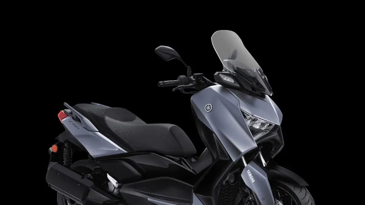 Produk motor matic premium yang diluncurkan pabrikan motor Yamaha, XMAX 250 2026. (Jawa Pos) 