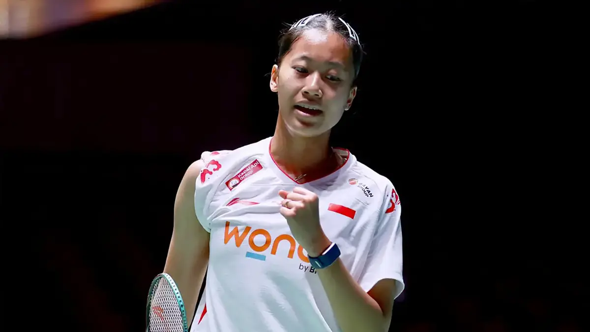 Putri Kusuma Wardani melangkah ke babak semifinal Japan Open 2026 setelah menyingkirkan unggulan kedua China, Wang Zhi Yi dengan skor 9-21, 21-17, 21-4.