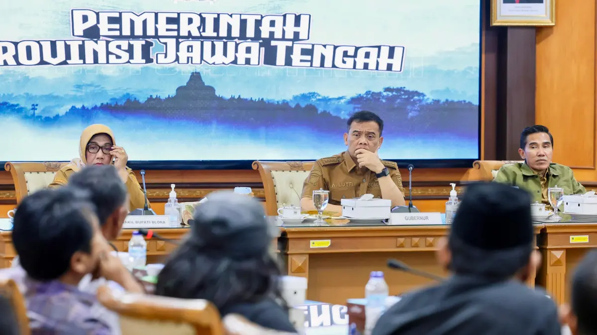 Perwakilan warga dari sejumlah daerah dalam audiensi bersama elemen masyarakat yang tergabung dalam “Jateng Guyub” di Kantor Gubernur, Senin (20/7/2026).