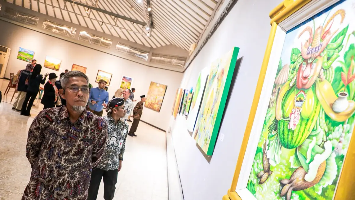 Sumarno saat mewakili Gubernur Jawa Tengah Ahmad Luthfi, pada acara pembukaan Pasar Raya Jawa Tengah 2026, pada Senin malam, 20 Juli 2026. (ist)