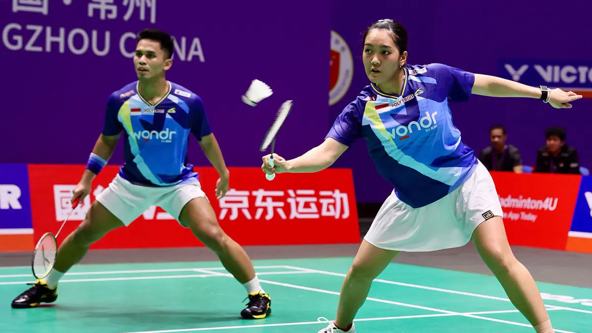 Amri Syahnawi/Nita Violina Marwah harus mengakui keunggulan wakil Thailand unggulan keempat, Dechapol Puavaranukroh/Supissara Paewsampran dua gim langsung 13-21, 16-21.