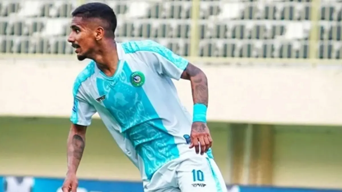 Luquinhas resmi bergabung dengan Persita Tangerang untuk BRI Super League 2026/2027. Winger Brasil eks PSBS Biak ini siap memperkuat lini serang Pendekar Cisadane.