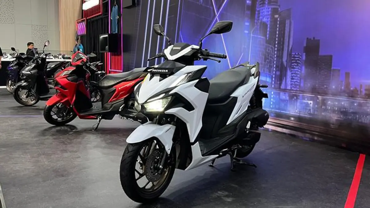 Honda Vario EVO 160 2026 hadir membawa desain agresif, teknologi terbaru, rangka eSAF, dan performa mesin 160 cc