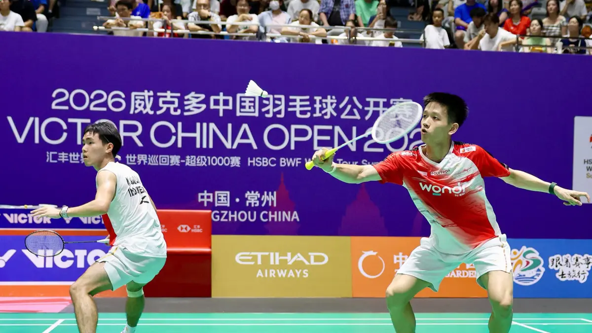 Raymond Indra/Nikolaus Joaquin gagal taklukkan wakil tuan rumah unggulan tujuh Chen Bo Yang/Liu Yi dengan skor 13-21, 17-21.