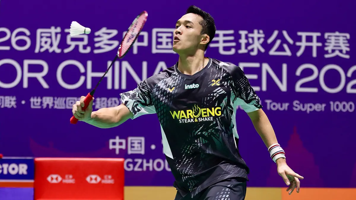 Jonatan Christie harus mengakui keunggulan wakil Kanada unggulan delapan Victor Lai dengan skor 14-21, 17-21 sekaligus gagal ke semifinal China Open 2026.