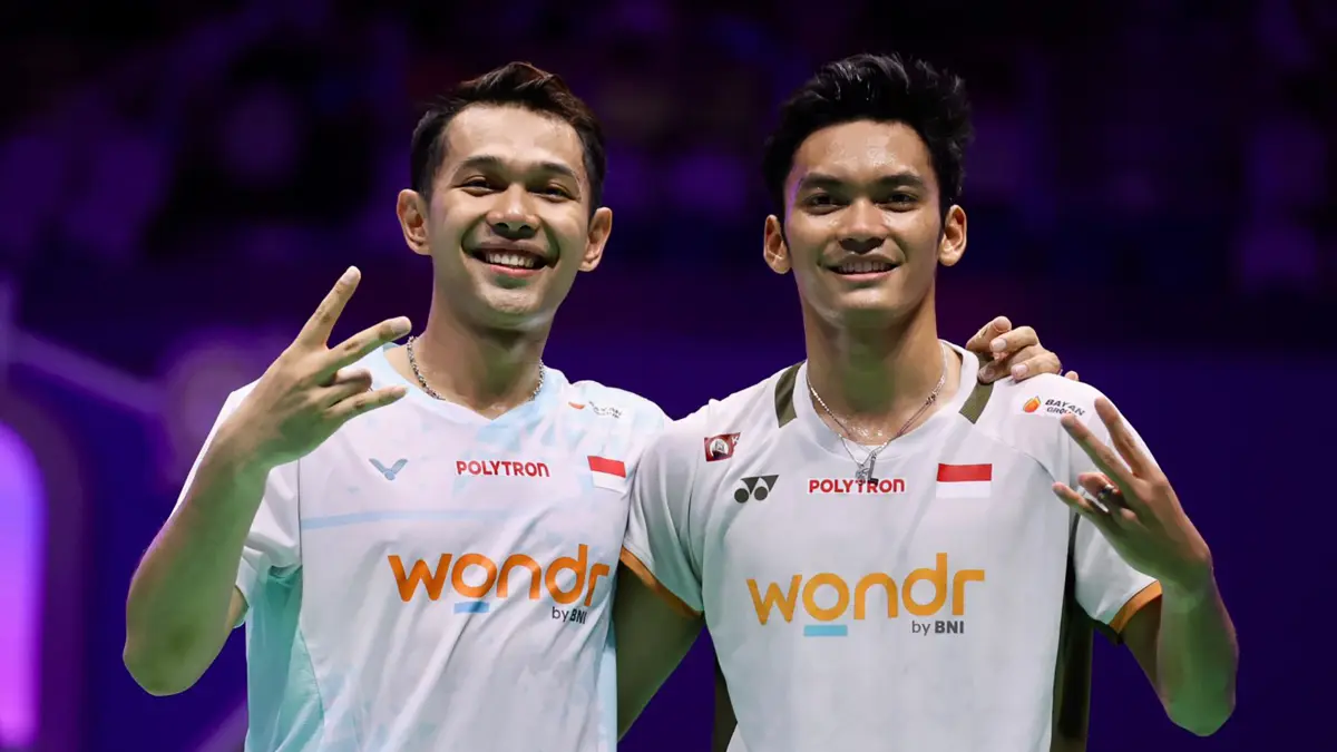 Fajar Alfian/Muhammad Shohibul Fikri lagi-lagi mengalahkan ganda Korea, Kim Won Ho/Seo Seung Jae di final China Open 2026 dengan skor 16-21, 21-19, 21-19.