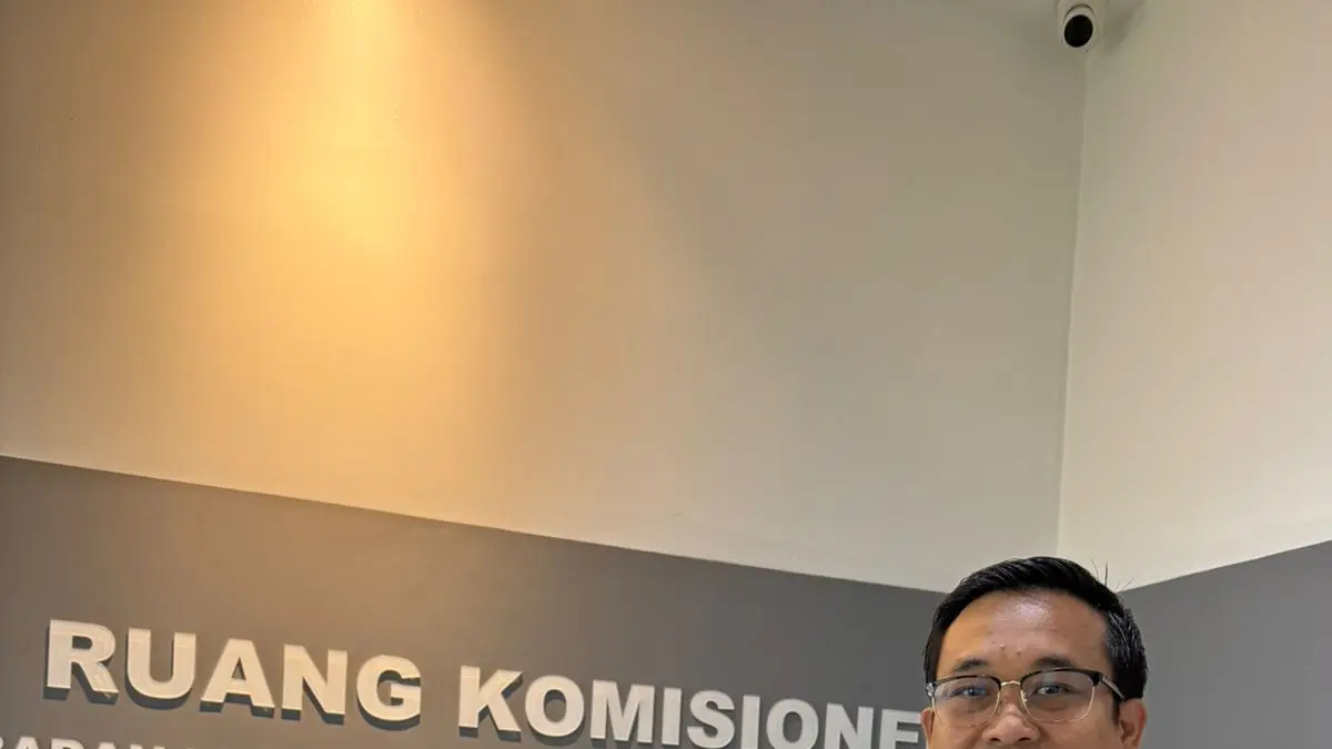  Wakil Ketua Komisi 2 Komunikasi dan Edukasi BPKN RI, Ir. Ferry Firmawan, Ph.D, 