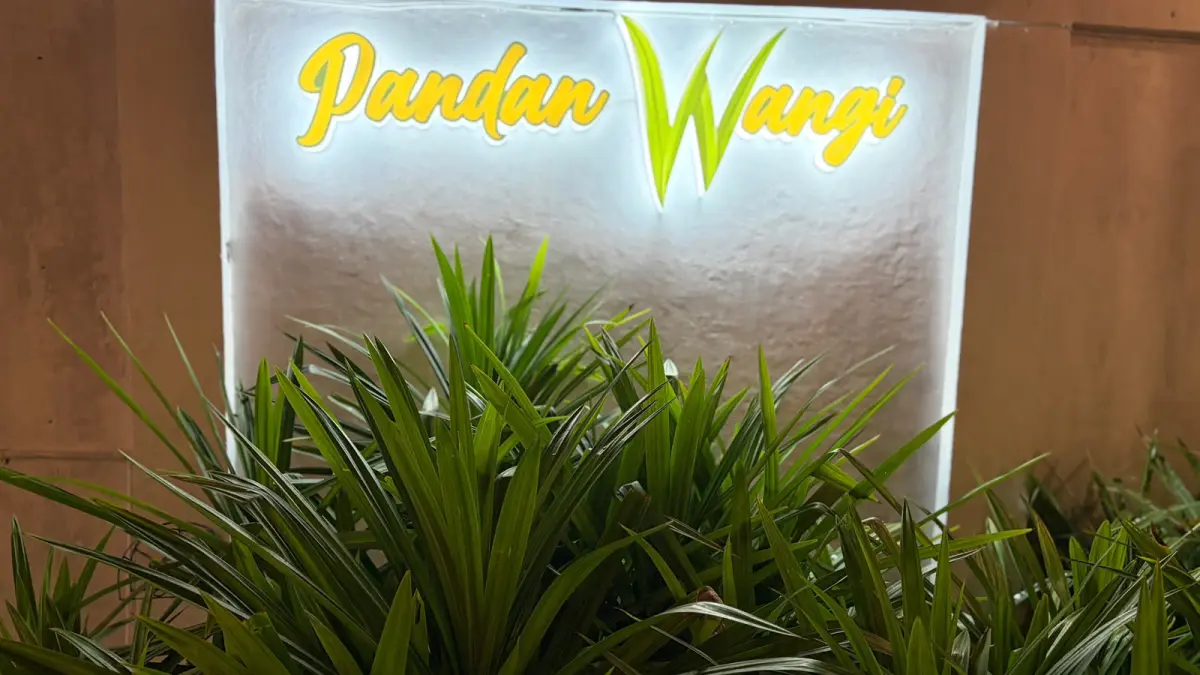 Tanaman pandan di depan rumah makan menjadi inspirasi lahirnya nama Pandan Wangi.
