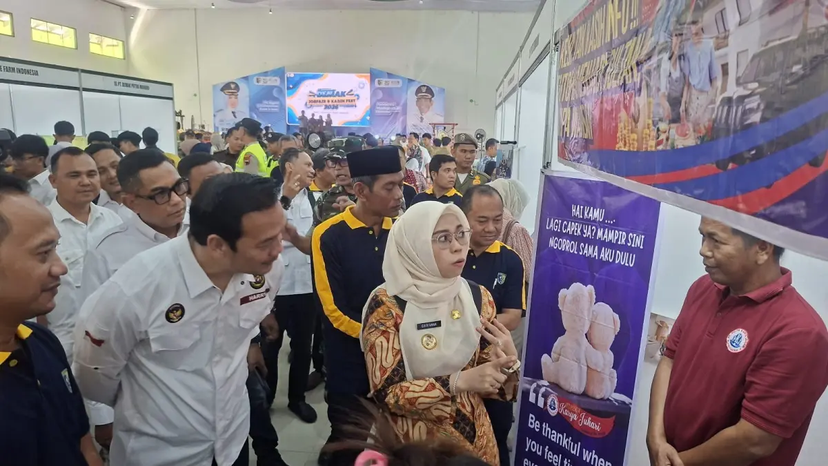 Bupati Demak dr Eisti