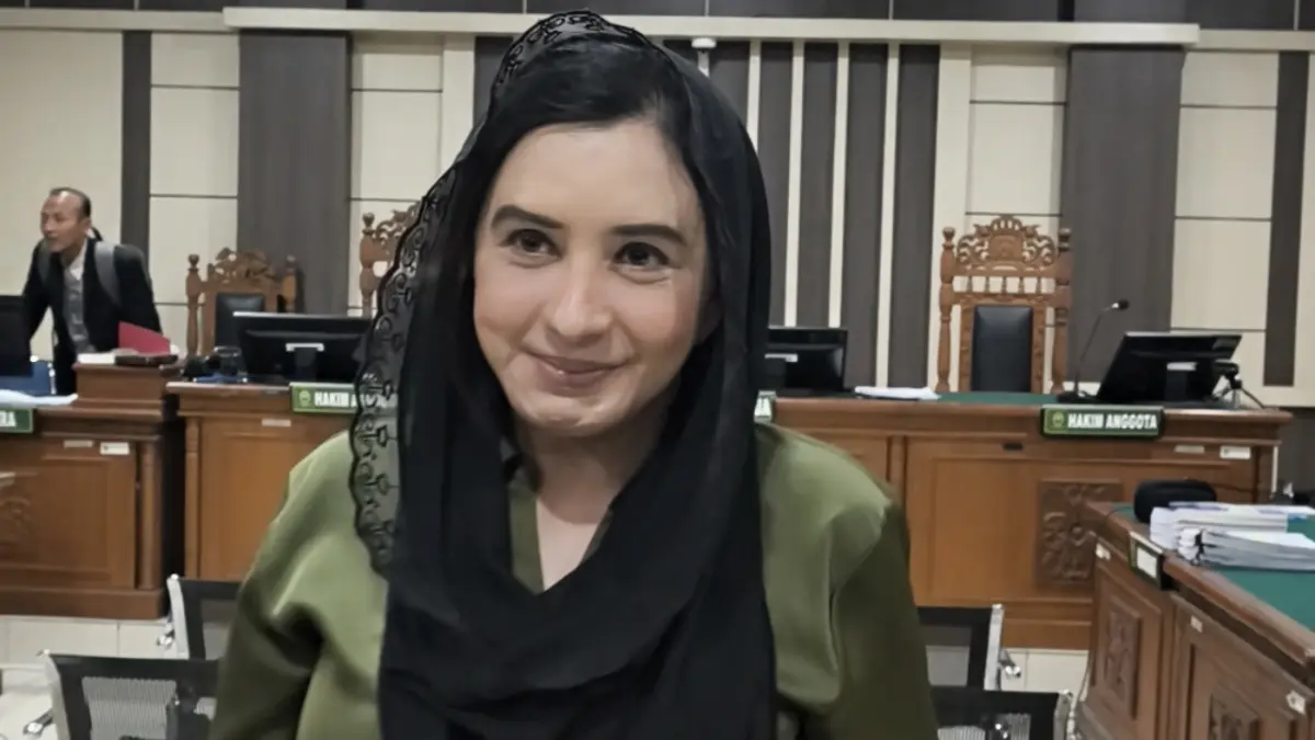 Bupati Pekalongan nonaktif, Fadia Arafiq menjalani sidang agenda pemeriksaan saksi di Pengadilan Tipikor Semarang, Kamis (30/7/2026). (IDA FADILAH/JAWA POS RADAR SEMARANG)