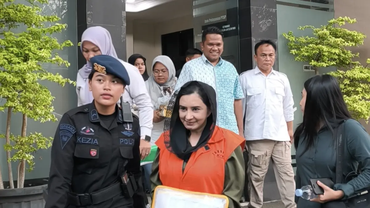 Bupati Pekalongan nonaktif, Fadia Arafiq menjalani sidang agenda pemeriksaan saksi di Pengadilan Tipikor Semarang, Kamis (30/7/2026). (IDA FADILAH/JAWA POS RADAR SEMARANG)