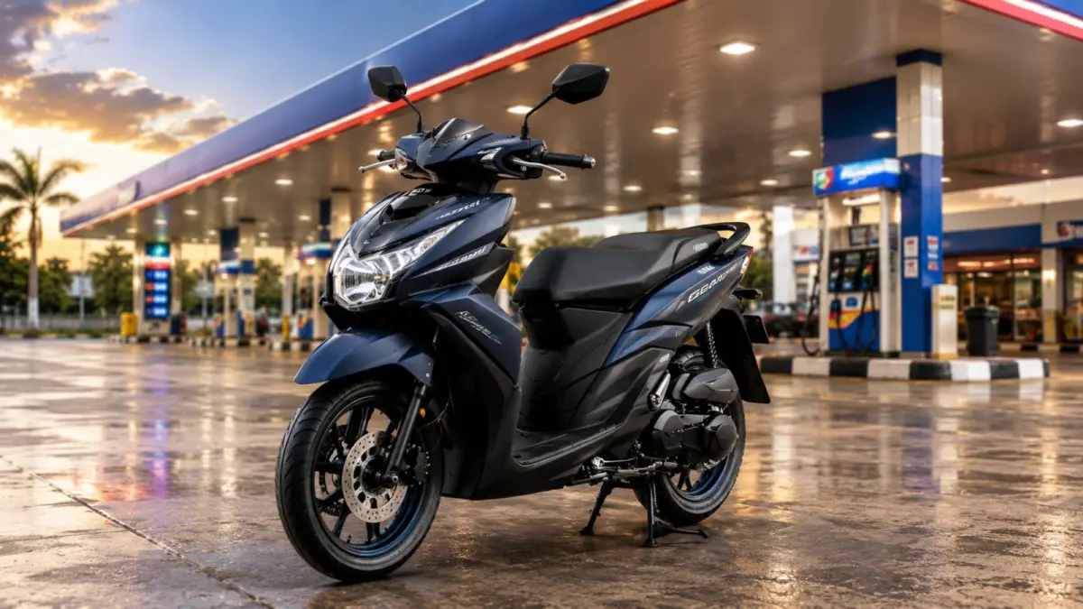 Ilustrasi: Salah satu pertimbangan pertama mayoritas konsumen sebelum memutuskan membeli motor adalah apakah motor itu irit atau tidak konsumsi BBMnya. (ai/Sulistiono)