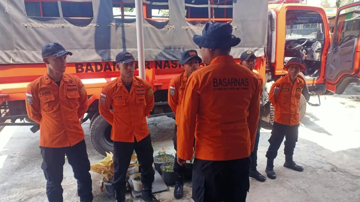 Tim Basarnas Semarang sedang persiapan berangkat proses evakuasi di gunung Slamet 
