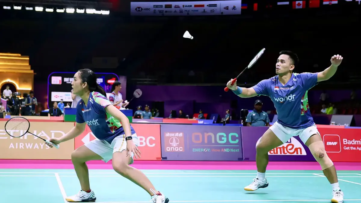 Amri Syahnawi/Nita Violina Marwah melaju ke babak 16 besar Kejuaraan Dunia 2026 setelah mengandaskan wakil Turki, Emre Sonmez/Yasemen Bektas dengan skor 21-14, 21-10.
