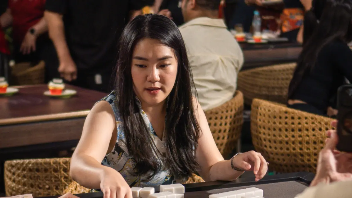 Bermain Mahjong 