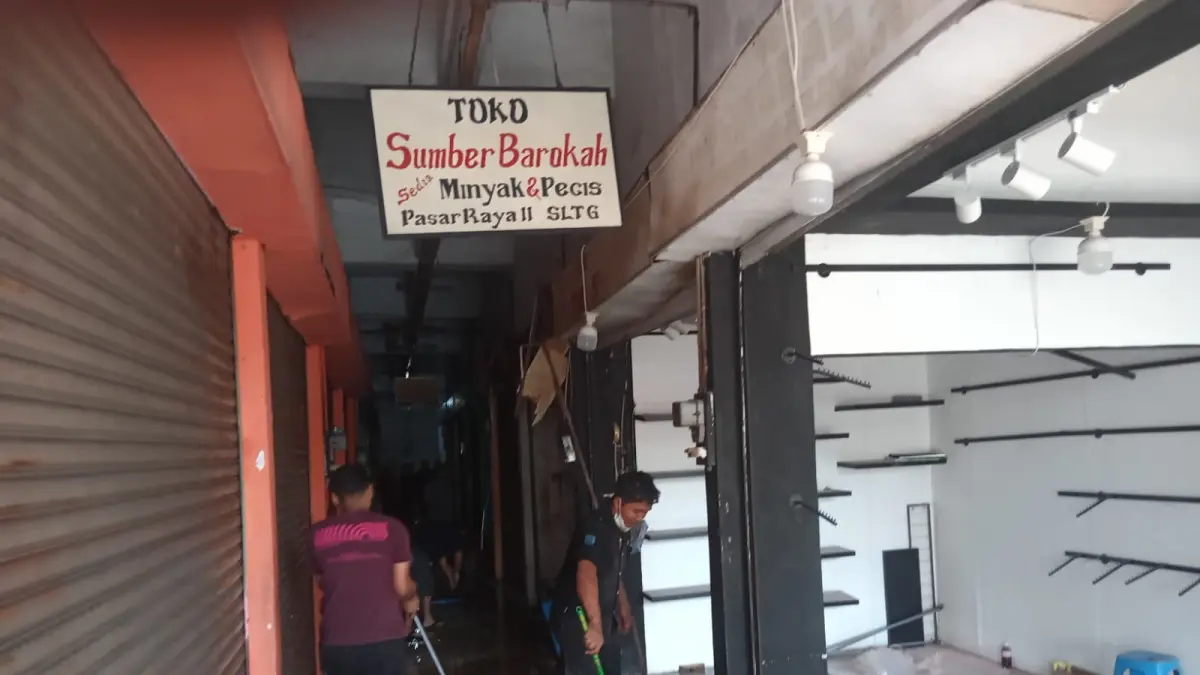 Kondisi toko setelah berhasil dipadamkan 