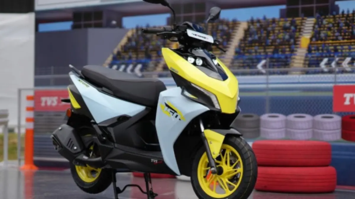 Pecinta otomotif dan konsumen motor Indonesia menunggu kehadiran TVS Ntorq 150 mengaspal di tanah air. (Ist)