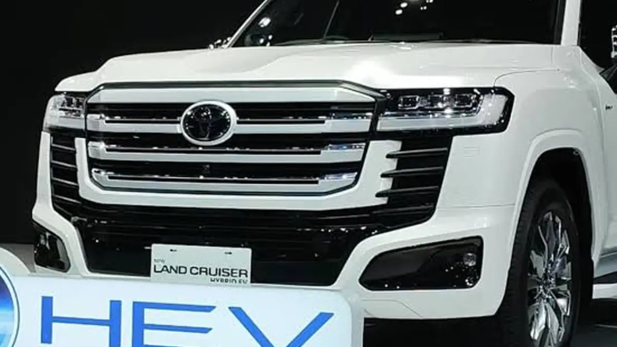 Toyota Land Cruiser 300 Hybrid