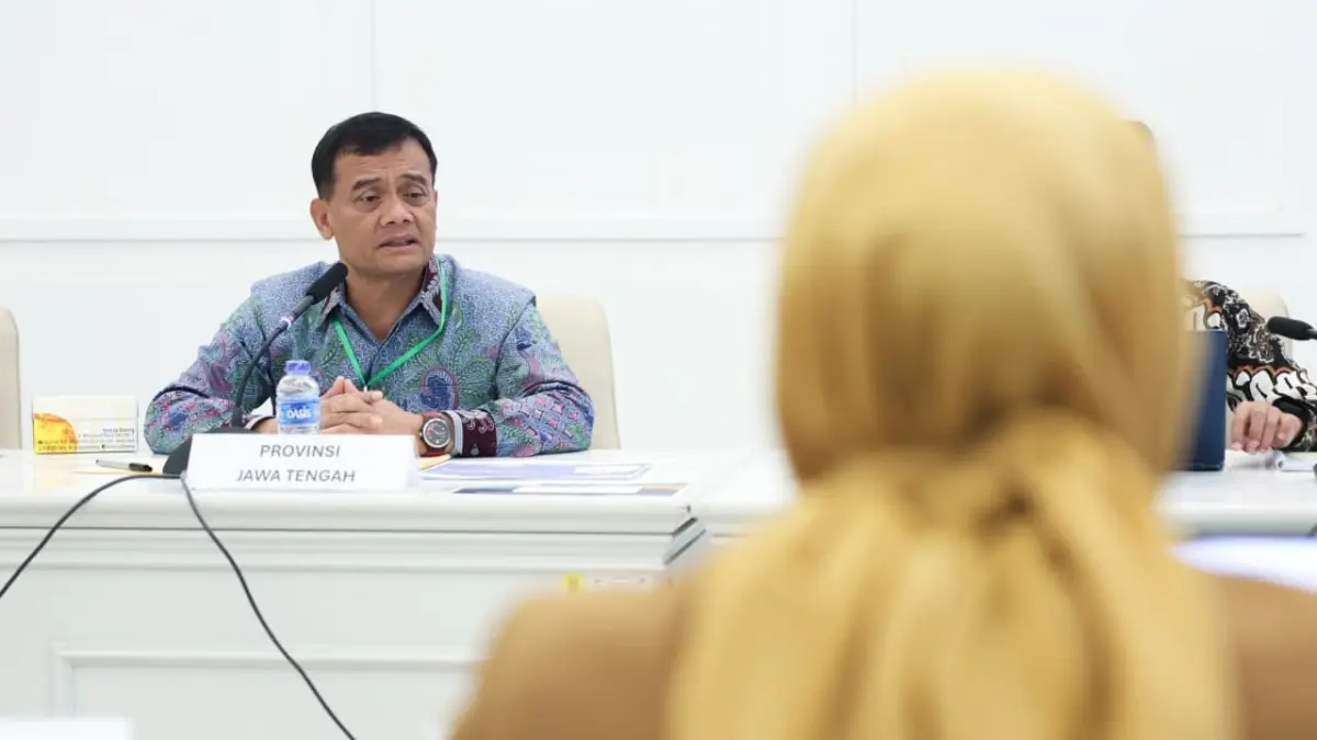 Gubernur Jawa Tengah, Ahmad Luthfi saat memaparkan perencanaan dan program Pemerintah Provinsi Jateng pada penilaian tahap III dalam ajang Penghargaan Pembangunan Daerah (PPD) 2026 di Kantor &nbsp;Badan Perencanaan Pembangunan Nasional (Bappenas), Jakarta, Selasa, 1 September 2026.
