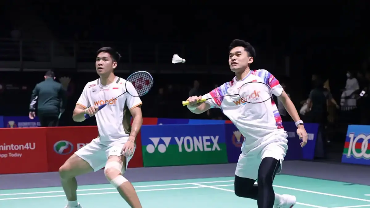 Leo Rolly Carnando/Daniel Marthin lolos ke babak kedua (16 besar) China Masters 2026 usai mengandaskan unggulan permata Korea Selatan, Kim Won Ho/Seo Seung Jae 21-19, 21-19 di Shenzhen Arena, China, Selasa (1/9/2026).
