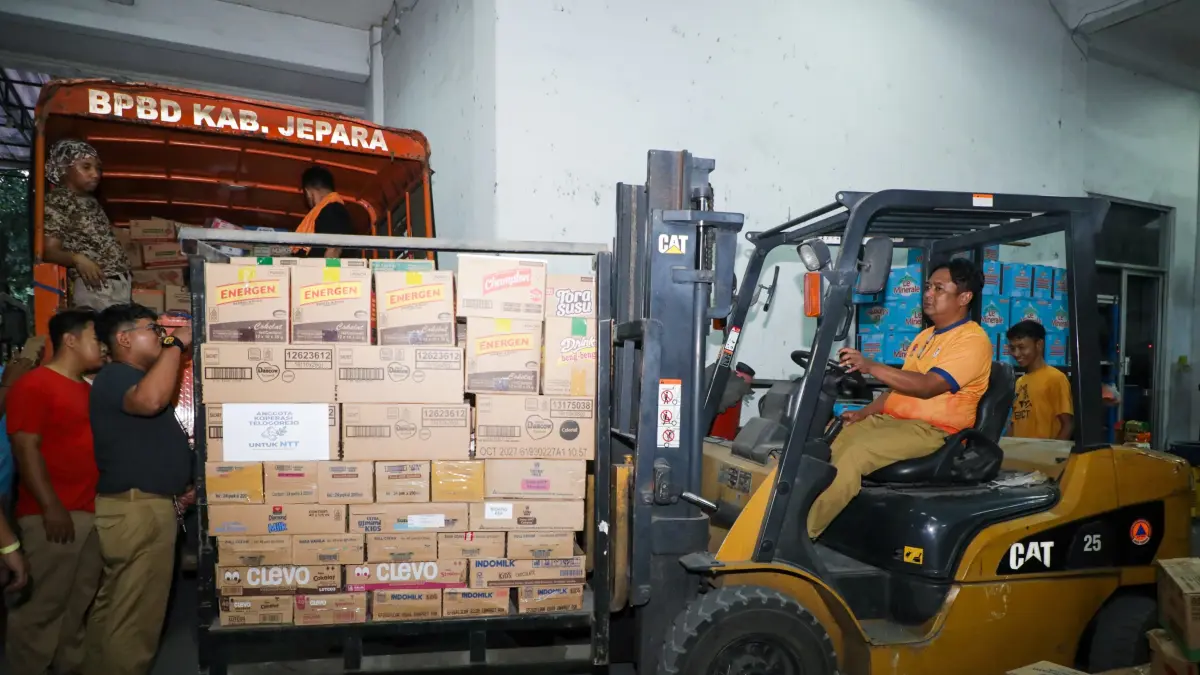  Pemerintah Provinsi Jawa Tengah kembali menyalurkan bantuan untuk para korban gempa di Nusa Tenggara Timur (NTT). 