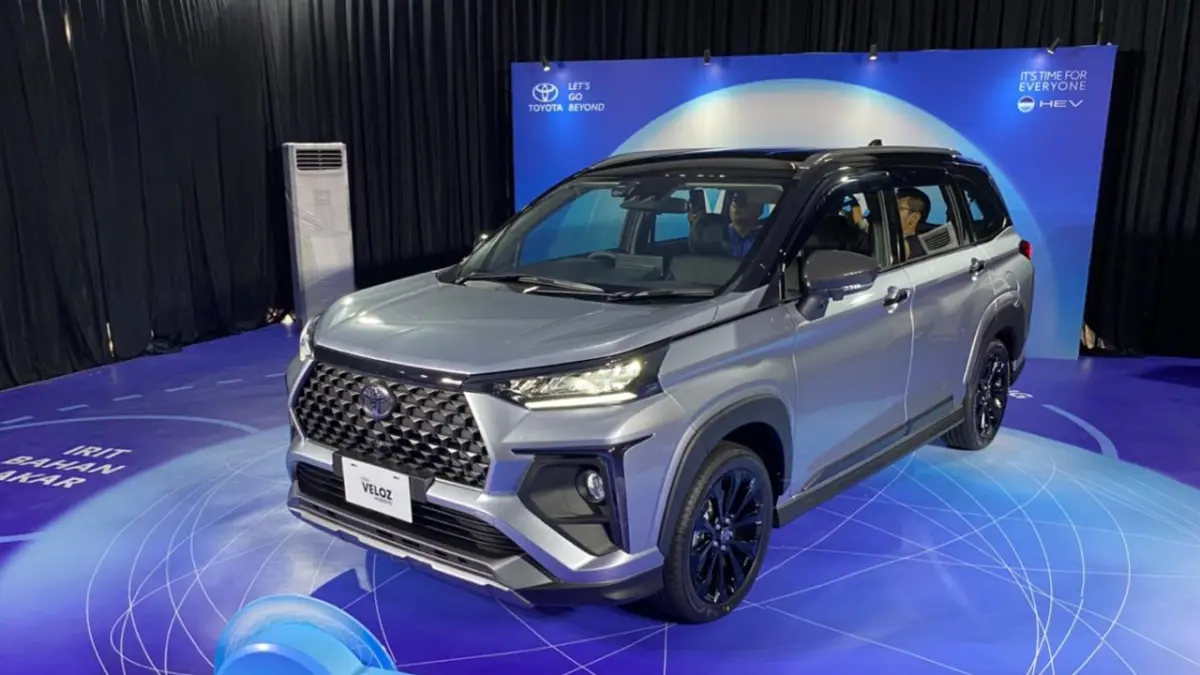 Toyota Veloz Hybrid Meluncur, MPV 7-Seater Irit dengan Harga Mulai Rp299 Juta. (Ist)
